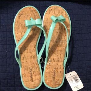NWT GH Bass Mint Jelly Ava flip flops size 11